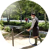 写真：水まき
